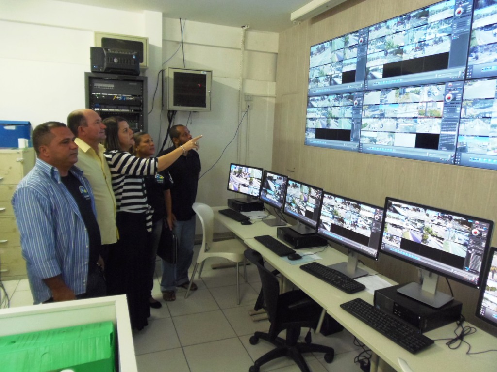 Representantes do Santa Maria se reuniram com a secretária da Defesa Social e Cidadania da PMA - SMTT Aracaju